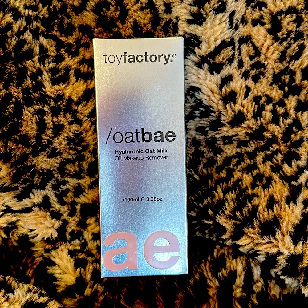 toyfactory /oatbae Hyaluronic Oat Milk Oil Makeup Remover Full Size NIB